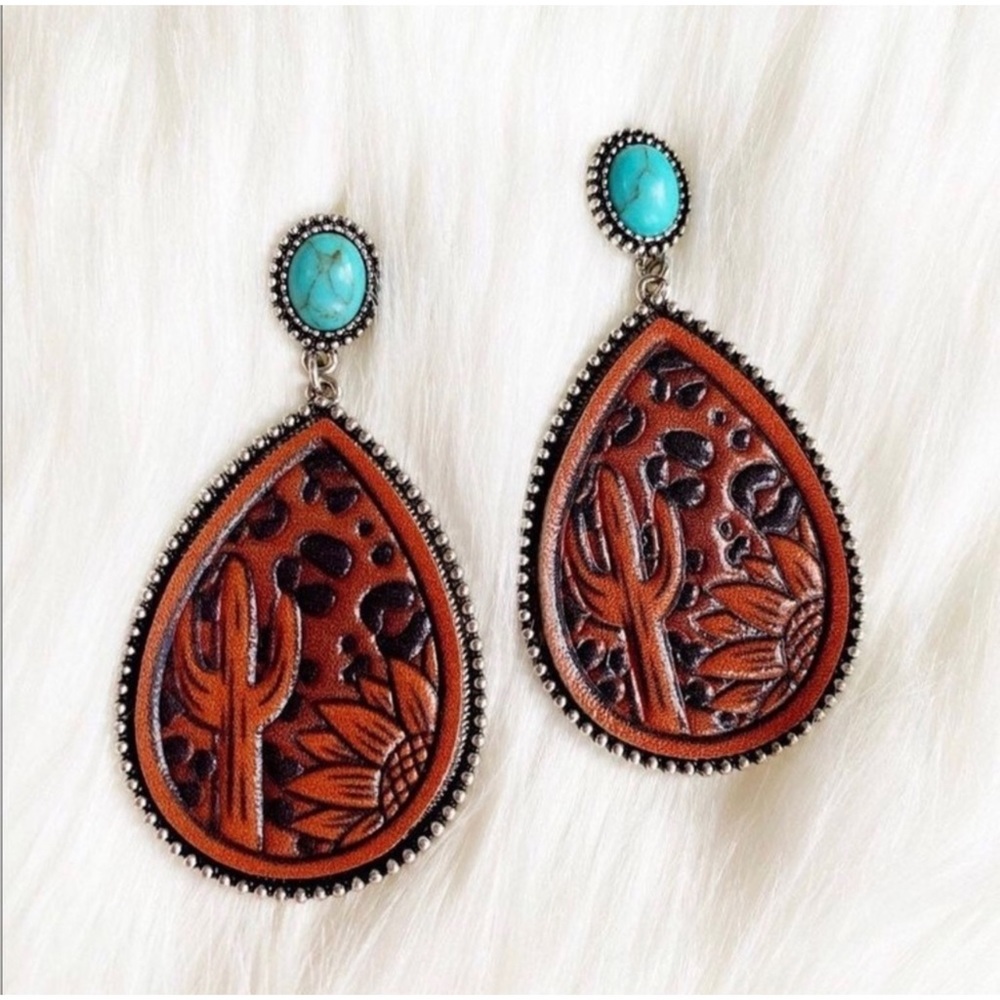 1 LEFT! Handmade Genuine Leather Turquoise Stone Dangle Western Earrings - Picture 4 of 4